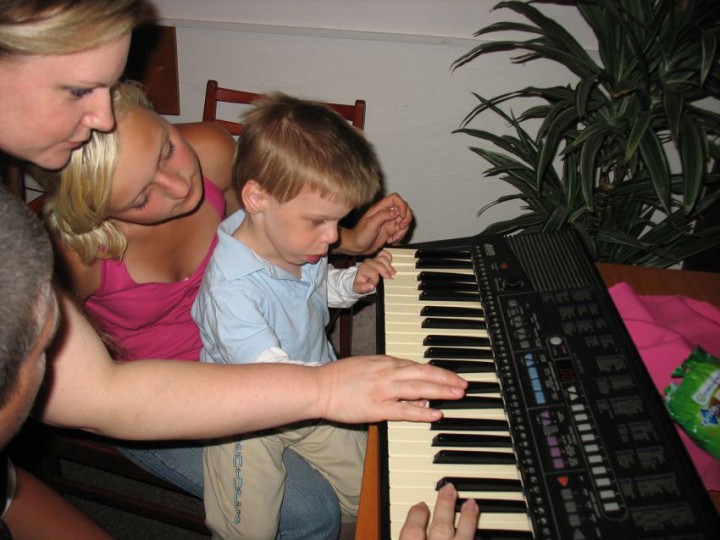 img00165.jpg
